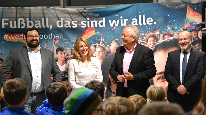 AH Petschallies Unterseite Sponsoring Trikot