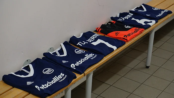 AH Petschallies Unterseite Sponsoring Trikot
